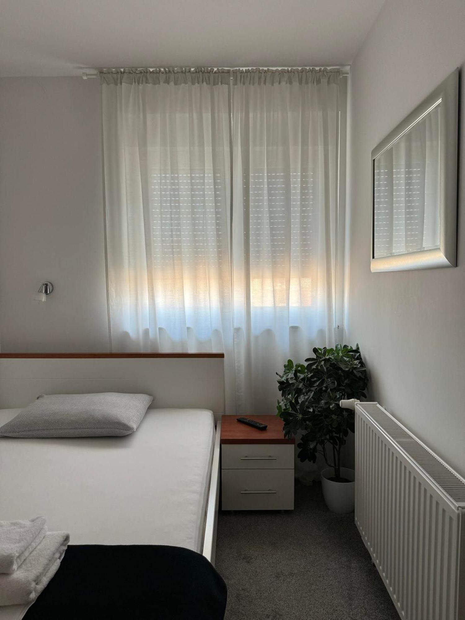 Pansion Komfor Fitea Osijek Extérieur photo