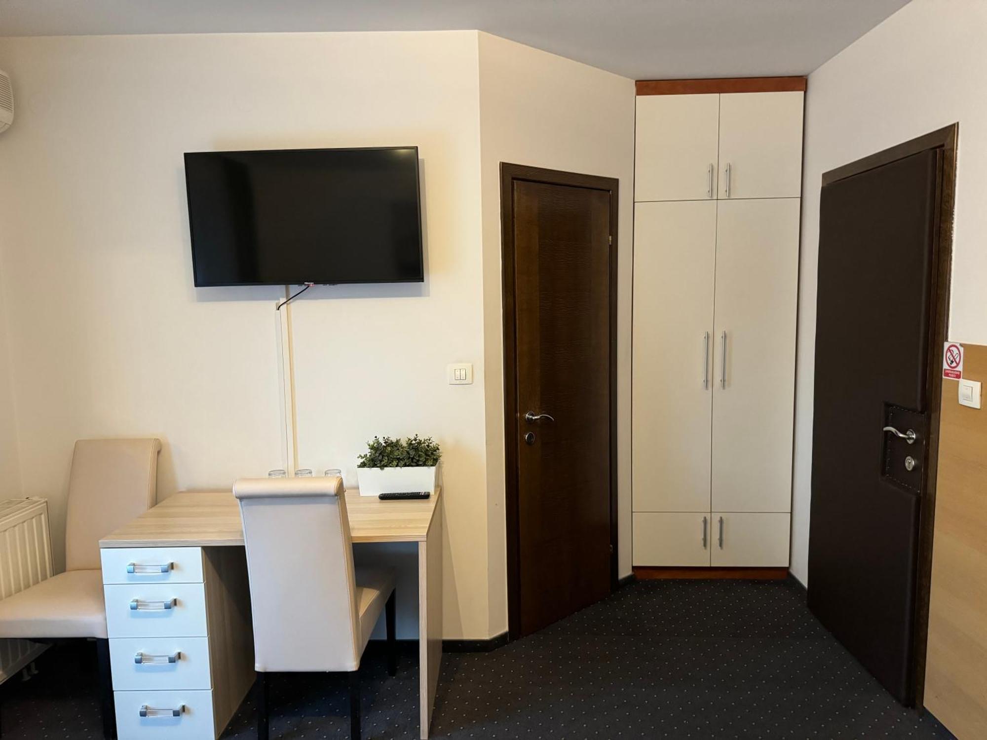 Pansion Komfor Fitea Osijek Extérieur photo