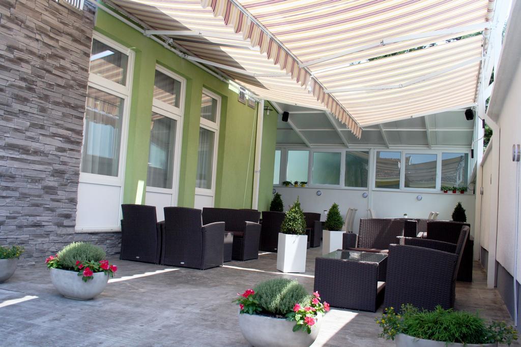 Pansion Komfor Fitea Osijek Extérieur photo